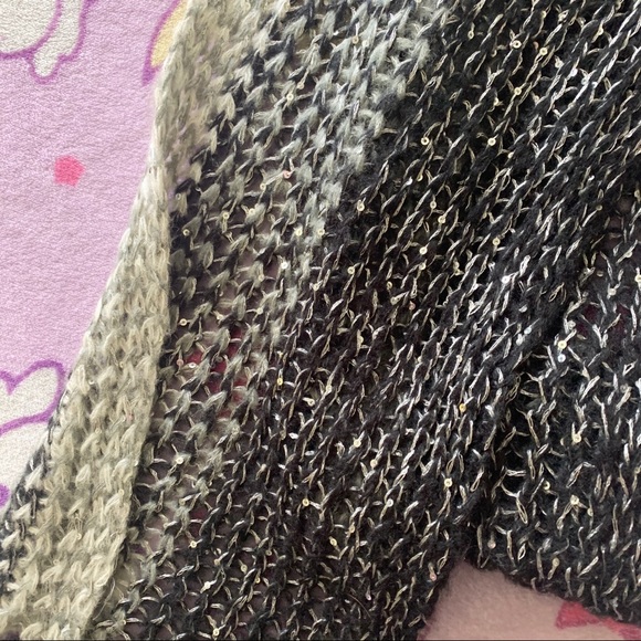 Scarf - Picture 3 of 5